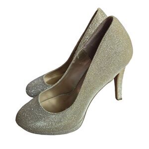 Fioni Night Gold Sparkly Round Toe Pumps Heels Womens Size 8